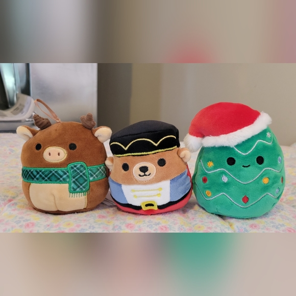Christmas Squishmallow Lot - Picture 3 of 3